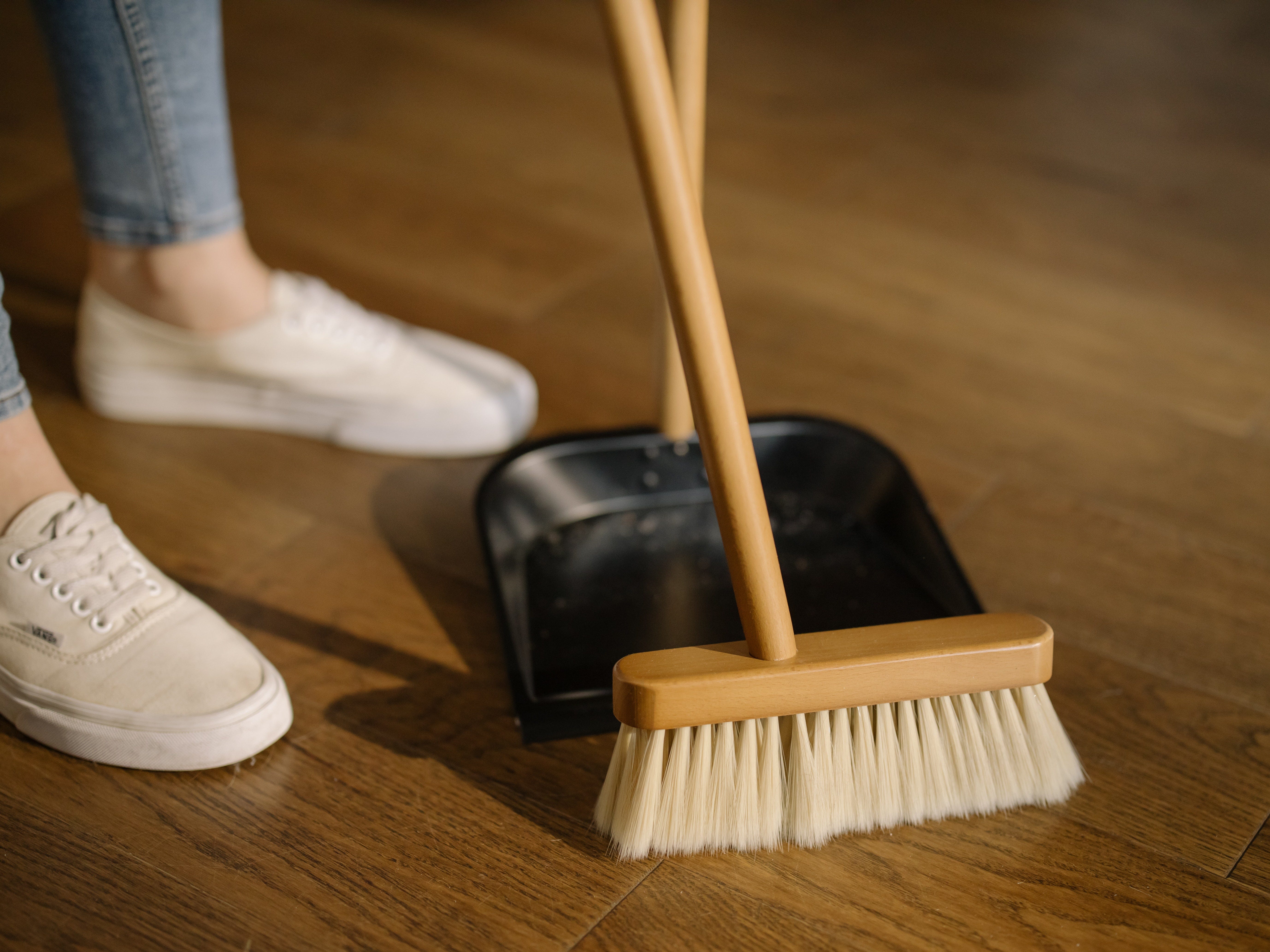 Balai brosse salle de bains — Balais, Balai brosse, Brosse, Brosse à laver,  Les Petites Brosses Spécifiques — Éléphant Maison