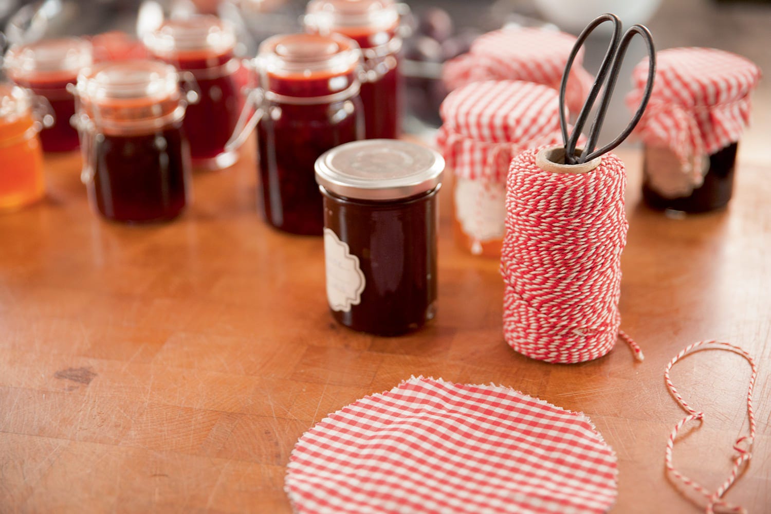 confection de pots de confiture maison 