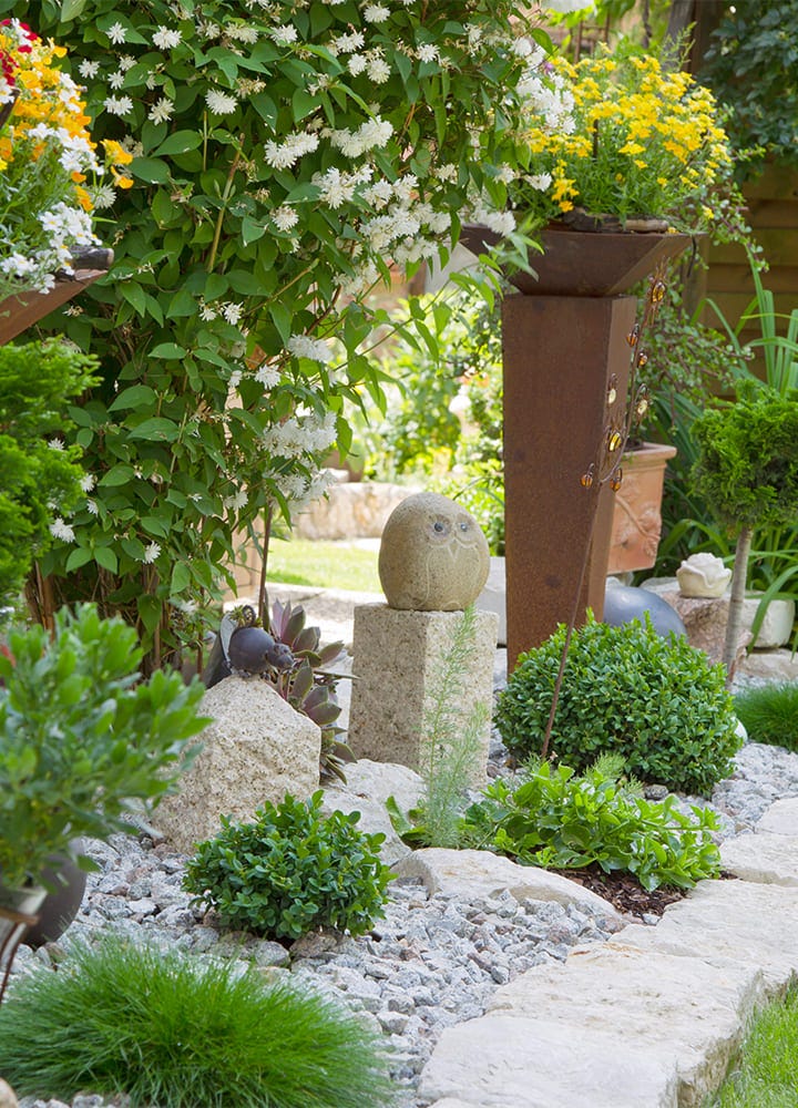 sculptures minérales de jardin